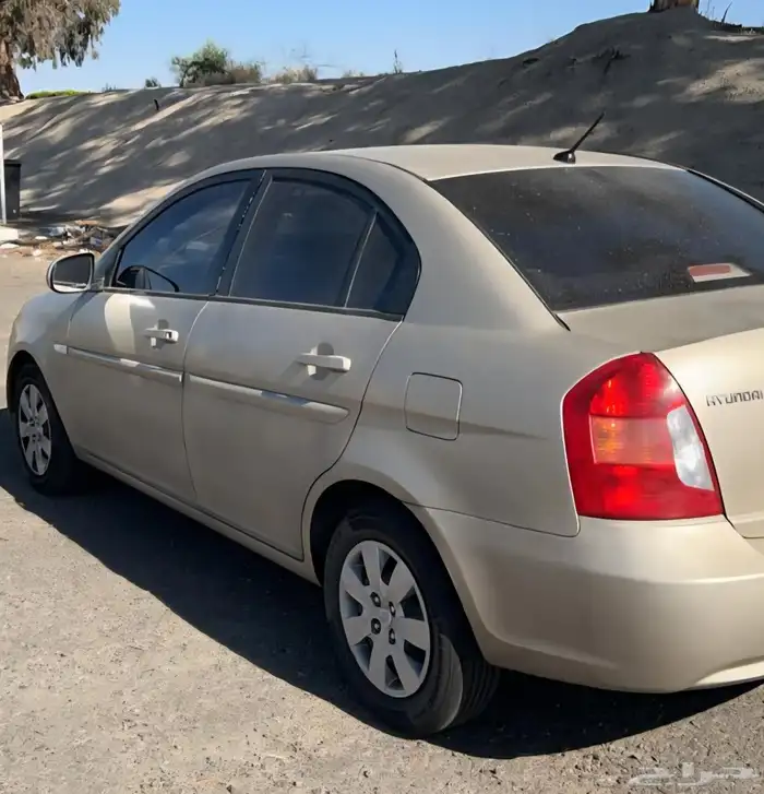 للبيع اكسنت 2010 1