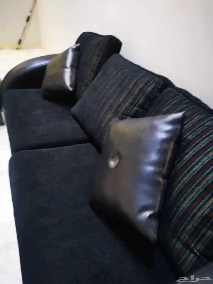 كنب اسود خشب قوي واسفنج مريح 5