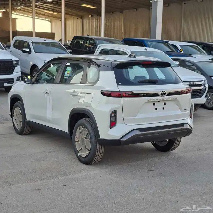 تويوتا اوربان كروزر 2026 فل كامل السعر 82500شامل الضريبه 10