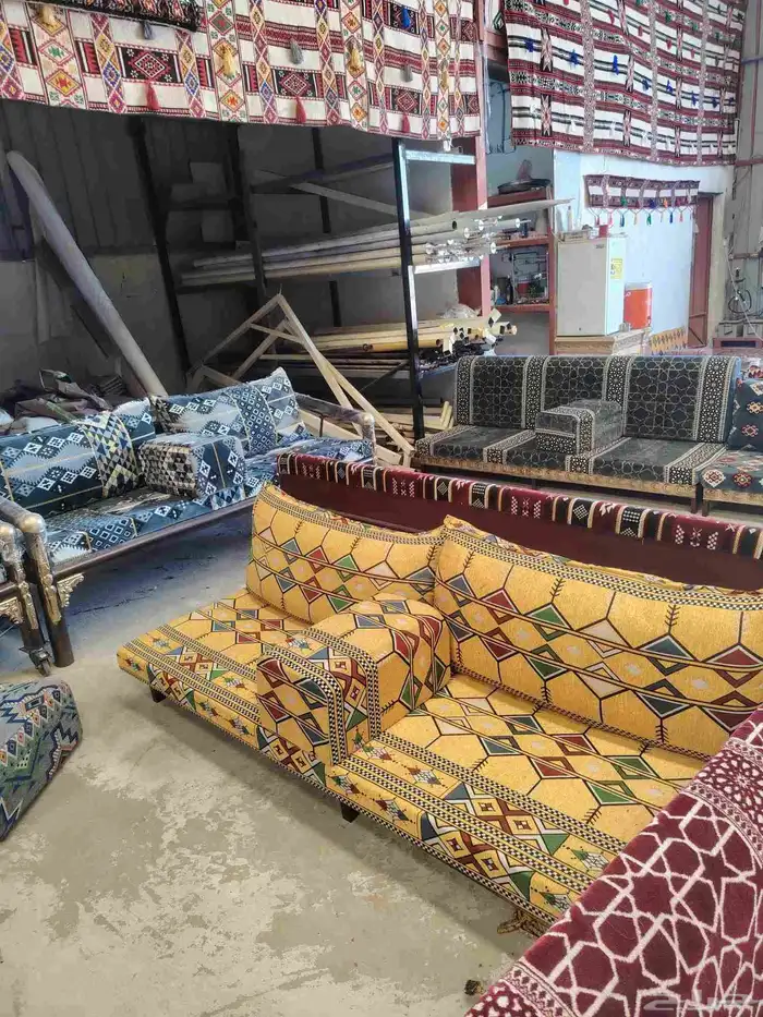 كراسي طاولات 3