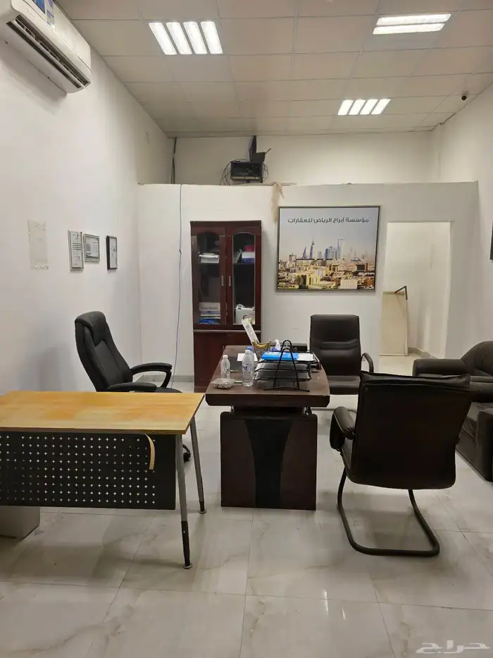 محل مكتب عقاري للتقبيل 2