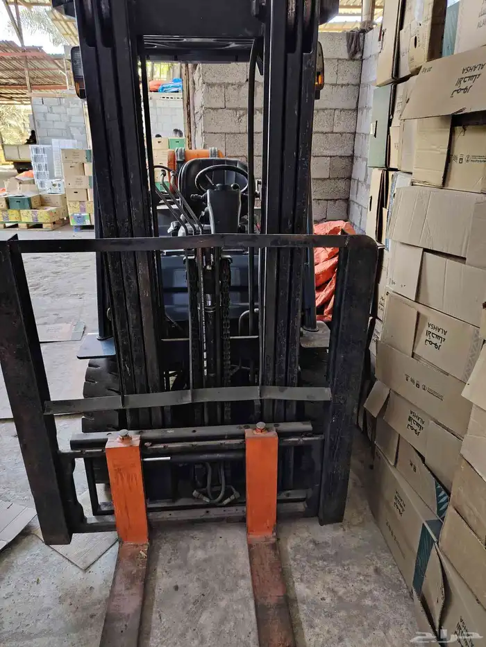 رافعة شوكيه للبيع شبه جديدة وكونتر 2013 5