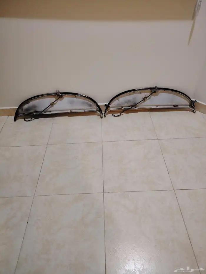 غطيان رفرف خلفي بونتياك بونفيل 79 1