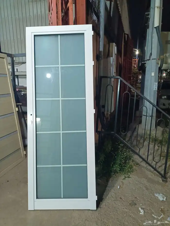 باب المنيوم 0