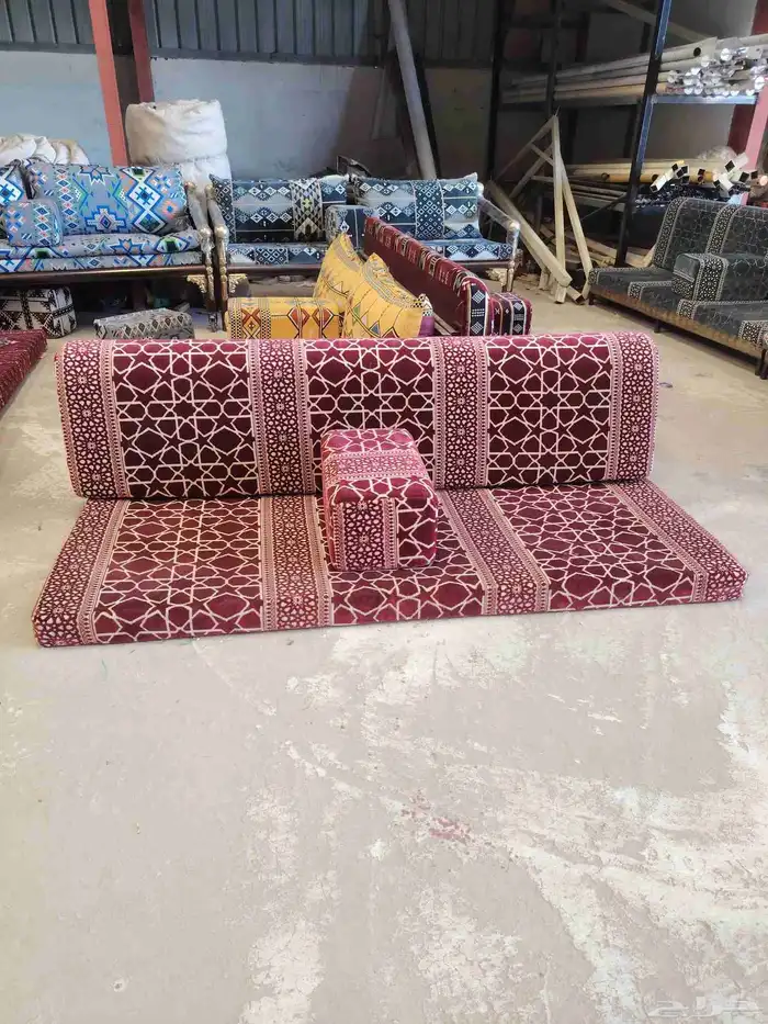 كراسي طاولات 5