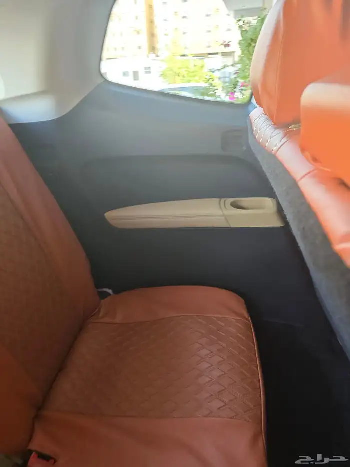 سيارة إم جي RX8 2024 شبه جديدة للبيع 15