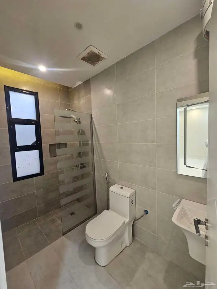 للبيع فيلا ديلوكس في حي العمرة الجديدة 7