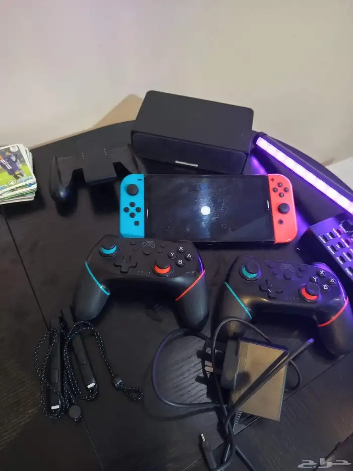 جهاز نينتندو سويتش أولد مع يدين و مساحه زياده256 قيقا 7