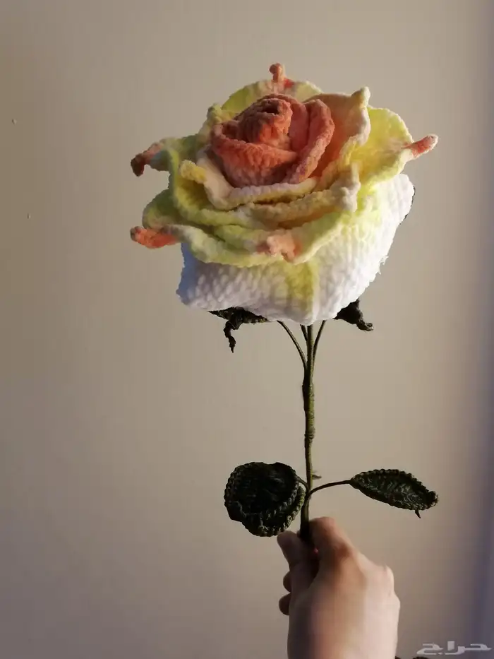 وردات جوري كبيرة بخيوط الصوف للديكور المنزلي 4