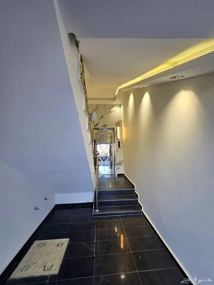 للبيع شقق ارضيه وعلويه طريق ابها الخميس موقع مكتمل الخدمات 18