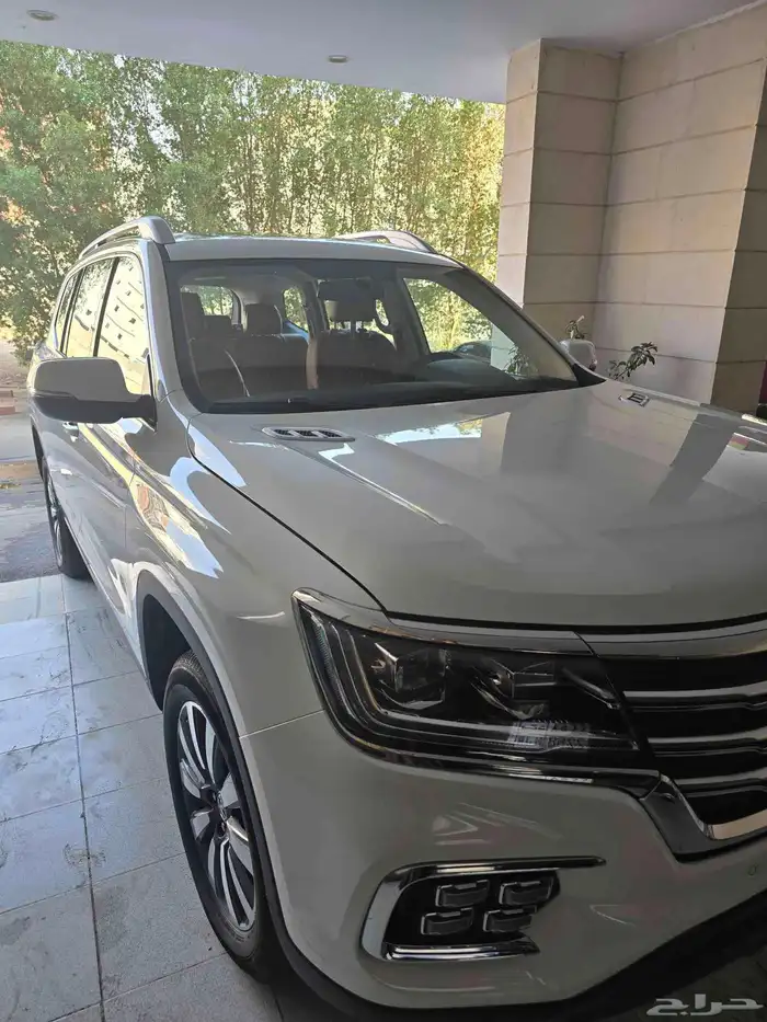 سيارة إم جي RX8 2024 شبه جديدة للبيع 0