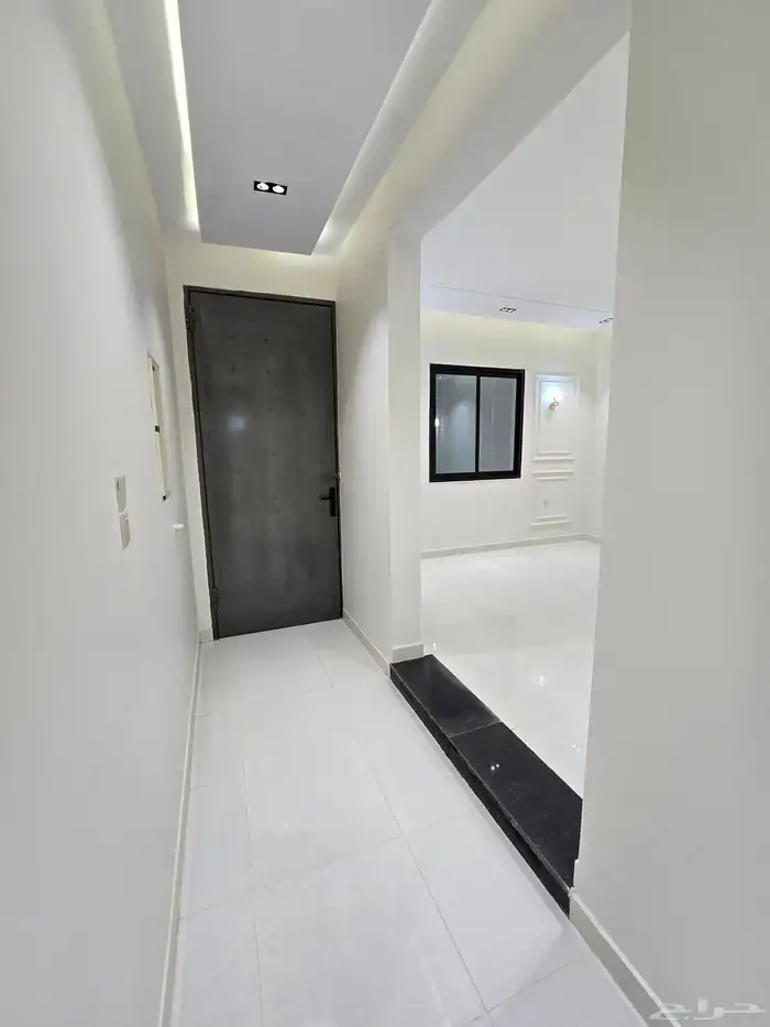 للبيع شقق ارضيه وعلويه طريق ابها الخميس موقع مكتمل الخدمات 9