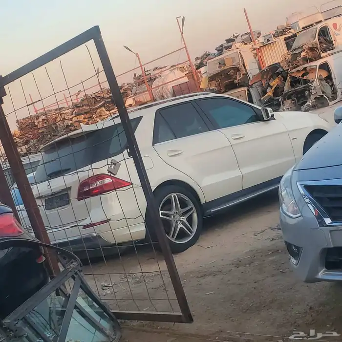 مرسديس ام ال 2014تشليح قطع غيا 3