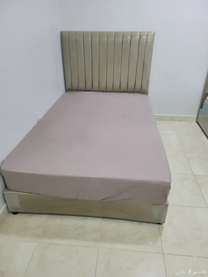 سراير بكسيات بطانيات مفارش مخدات 13