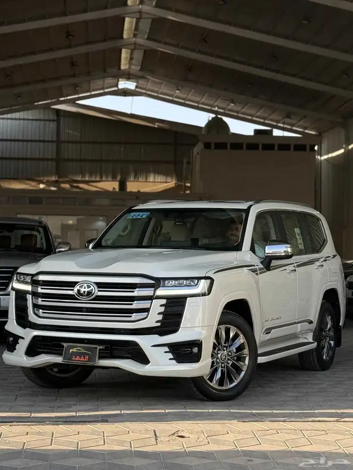 لاندكروزر - في اكس - 2024 - بسعر 295 الف (( تم البيع )) 3
