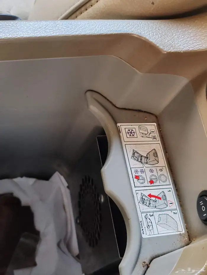 VOLVO XC90 V8 44 8CYLINDER Good CONDITION 2 TVs DVD 7