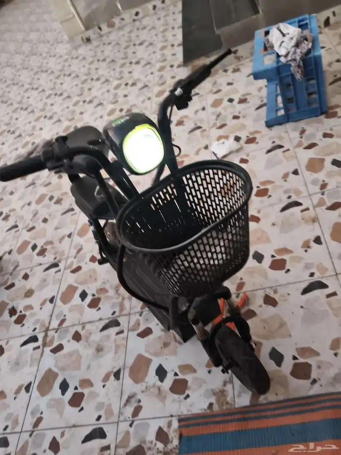 سكوتر كهربائي بطريته تودي 40 كيلو يشيل وزن 130 نضيف 0