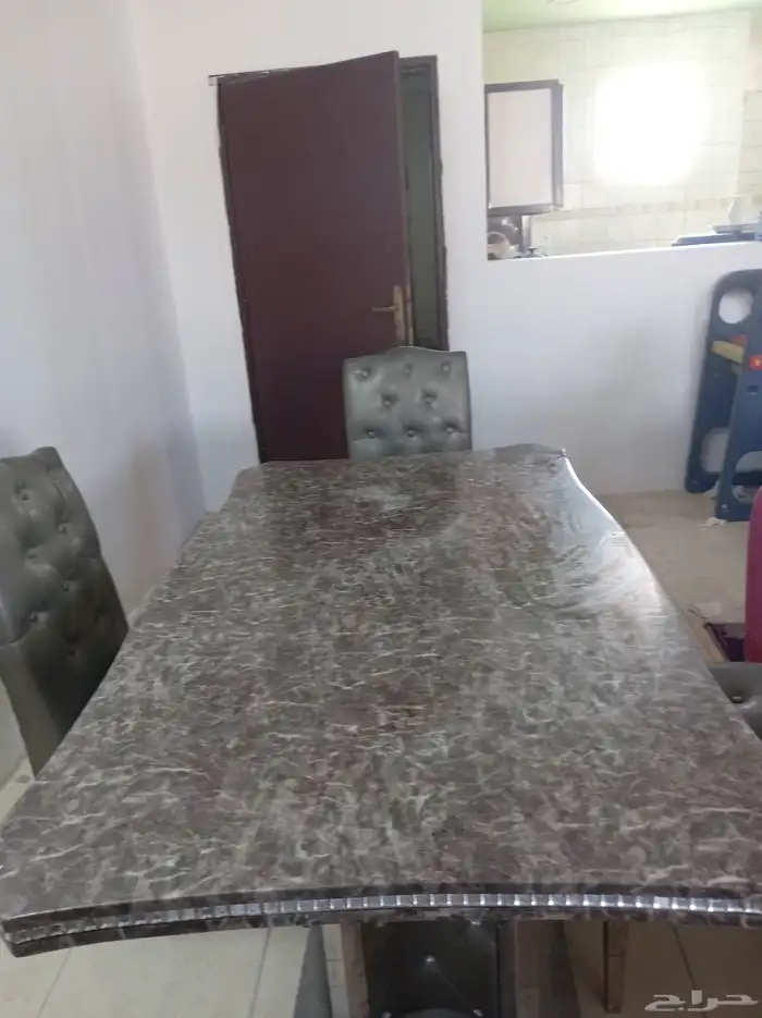 للبيع طاولة الطعام رخام 4 أشخاص 0