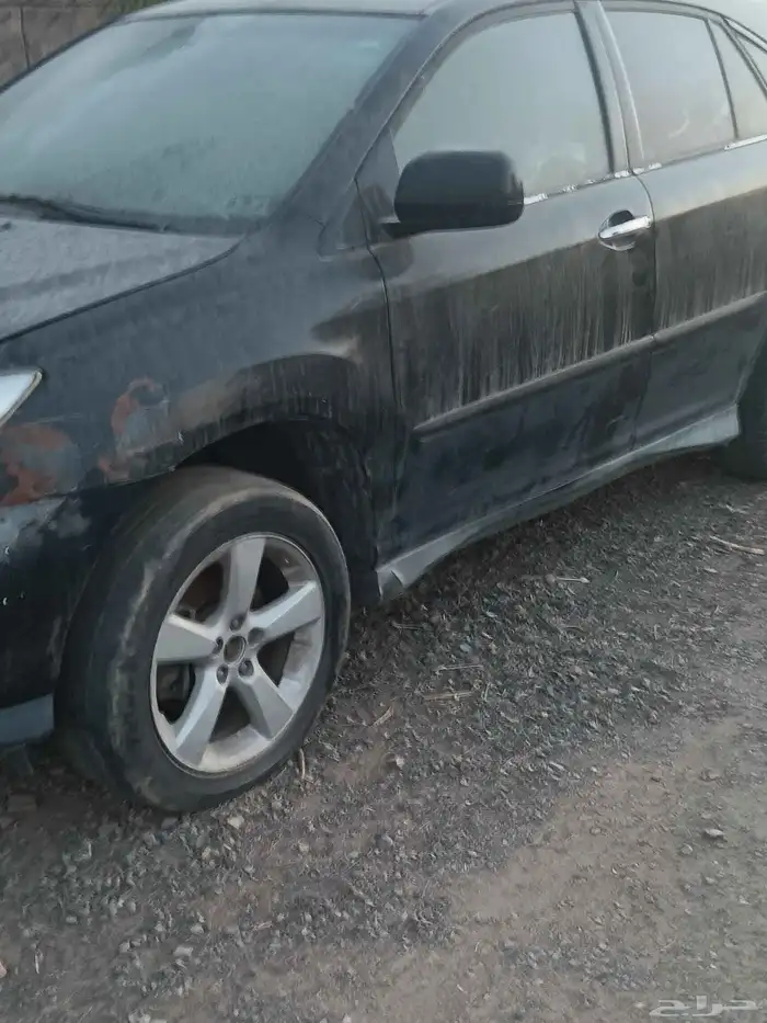 جيب لكزس مديل 2008شغال مافيه شي من الازم اسقاطه 3