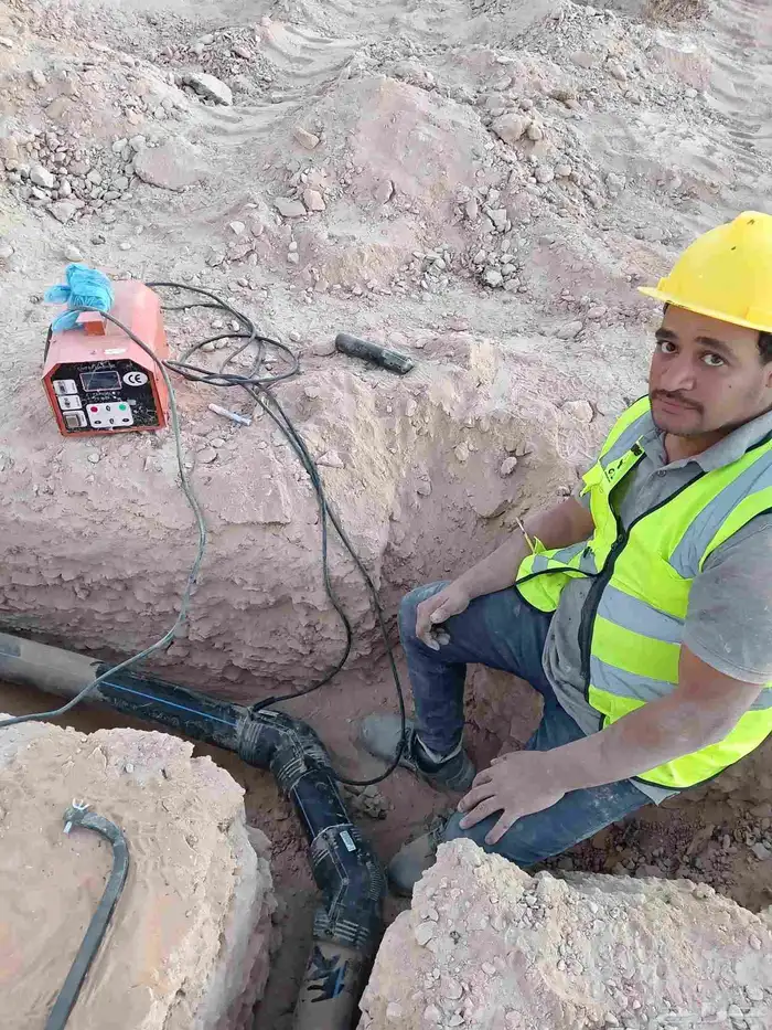 فني لحام ليات إثيلين الكترو فيوجن 2