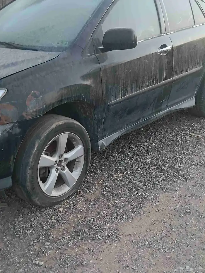 جيب لكزس مديل 2008شغال مافيه شي من الازم اسقاطه 4