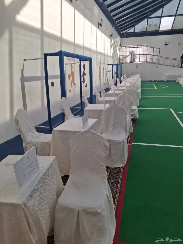 تأجير كراسي وفرش واناره وطاولات طعام كراسي كلاسيكي 0