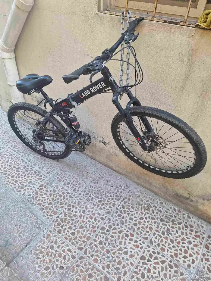 سيكل ممتازه للبيع مغير كاوتش الخلفي داخلي وخارجي جديد سعرها 0