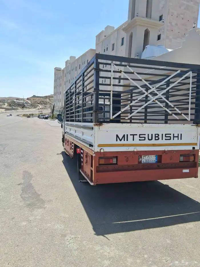 دينا متسوبيشي 2002 2