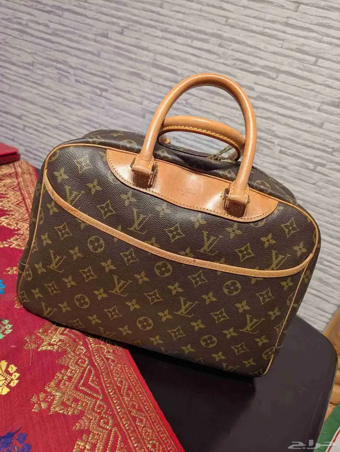 شنطة لويس فيتون دوفيل فنتج LV 0