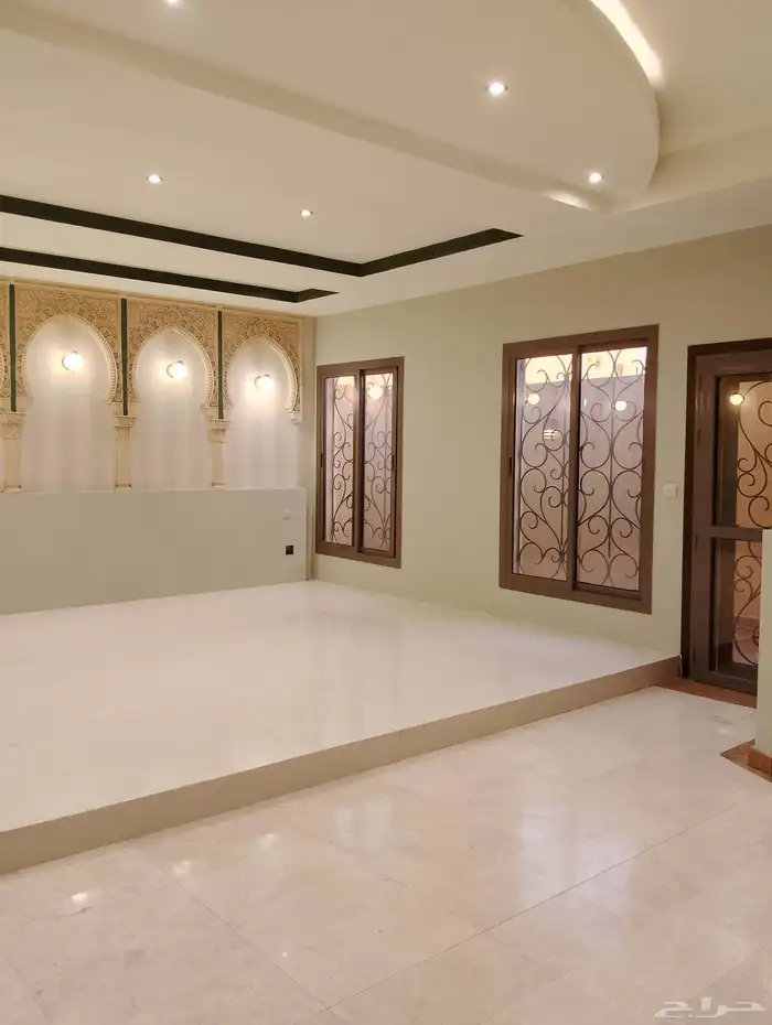 فيلا للايجار حي الشراع مساحة 200 م 5