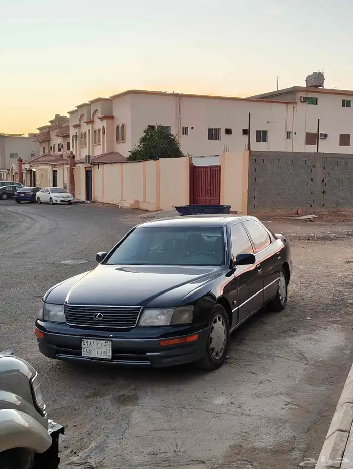 لكزس LS400 7