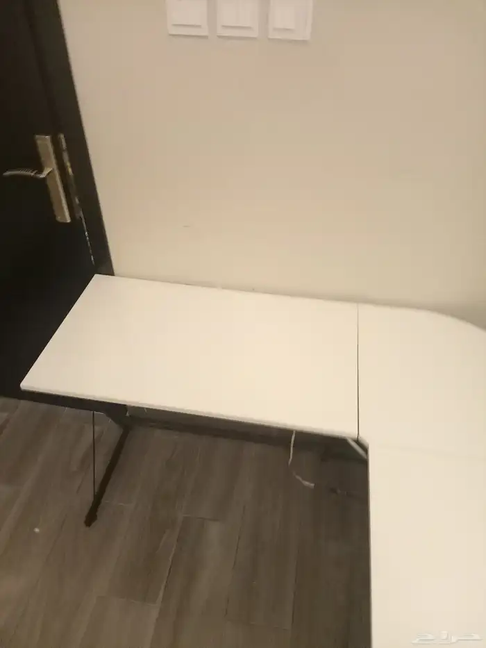 طاولة جيمنج على شكل L 1
