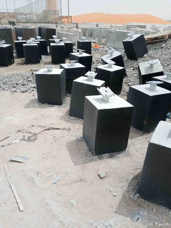 يسعدنا ان نتقدم لكم أعمالنا اعمال خرسانية لأعمال الطرق وتجمي 6