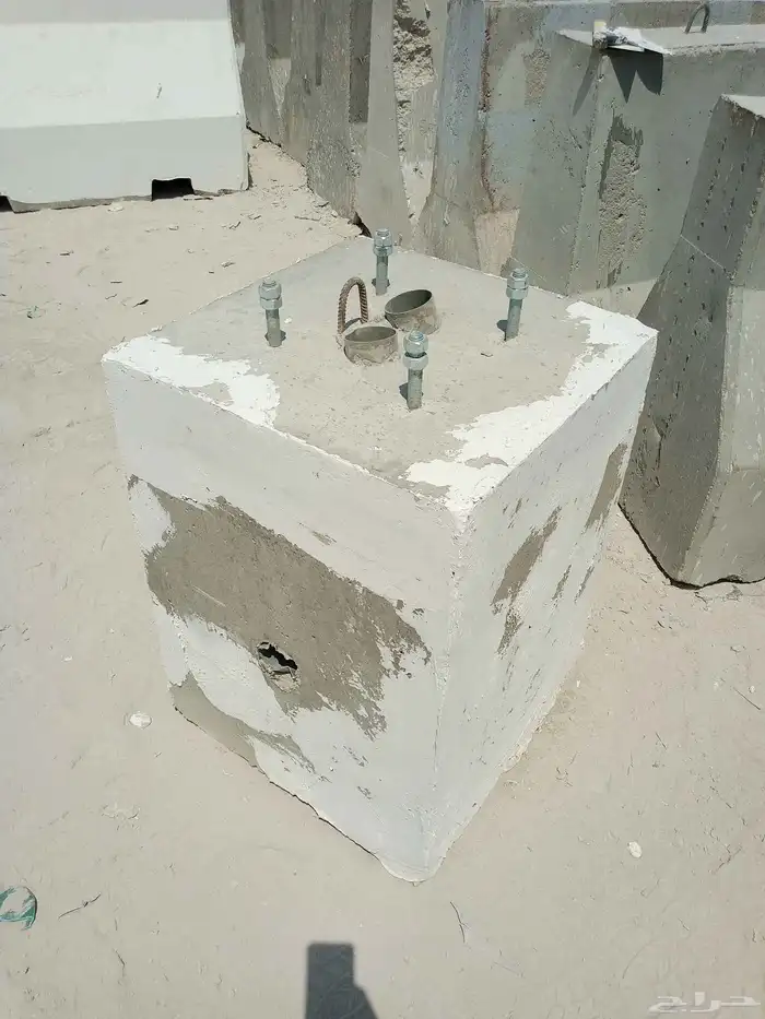 يسعدنا ان نتقدم لكم أعمالنا اعمال خرسانية لأعمال الطرق وتجمي 3