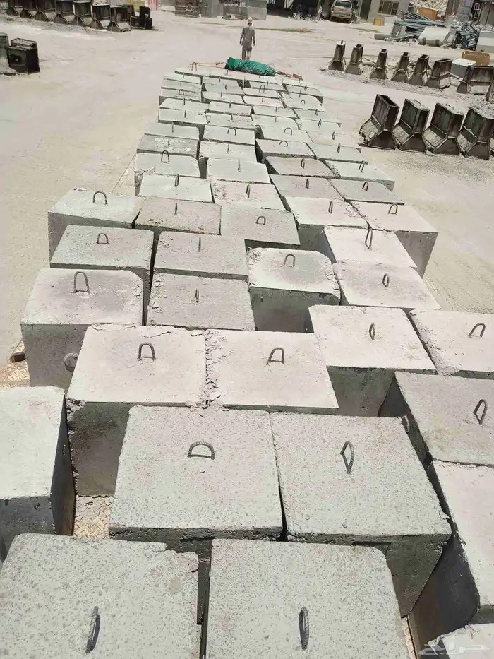 يسعدنا ان نتقدم لكم أعمالنا اعمال خرسانية لأعمال الطرق وتجمي 2