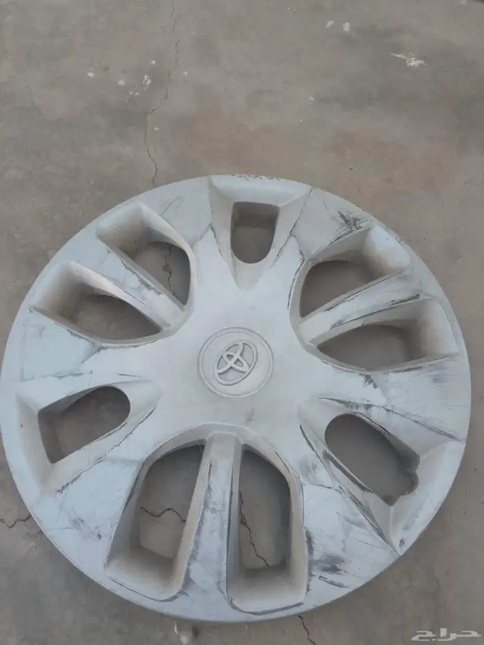 طياس اصلي هايلوكس 2025 3