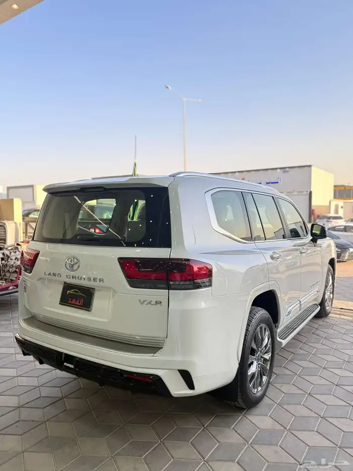 لاندكروزر - في اكس - 2024 - بسعر 295 الف (( تم البيع )) 7