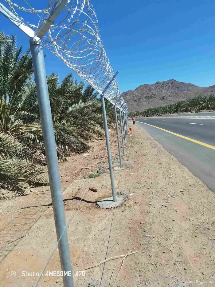 مقاول شبوك تركيب توريدالشبوك سياج شنكو مزارع دجاج 2