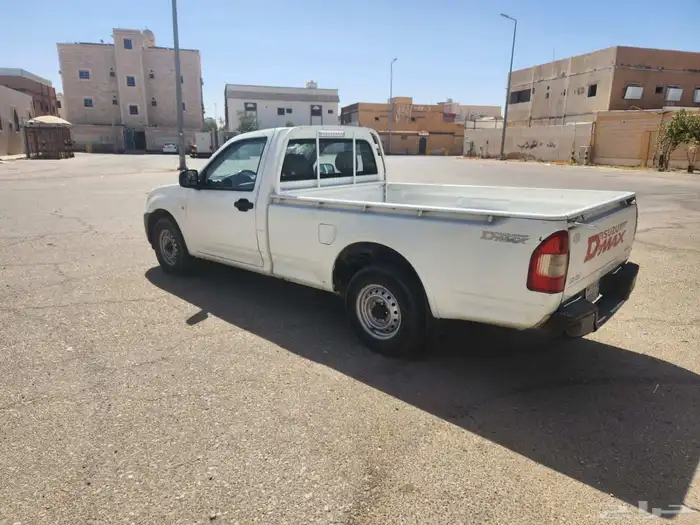 ايسوزو ديماكس 2011 9