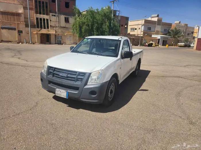 ايسوزو ديماكس 2011 1