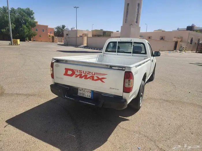 ايسوزو ديماكس 2011 8
