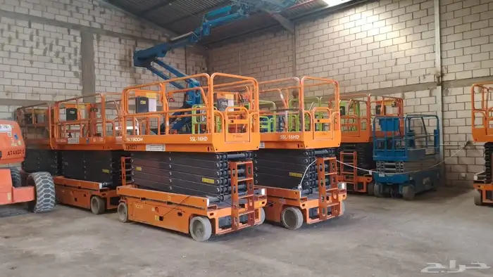 Caesar Lift Man Lift for rent 4