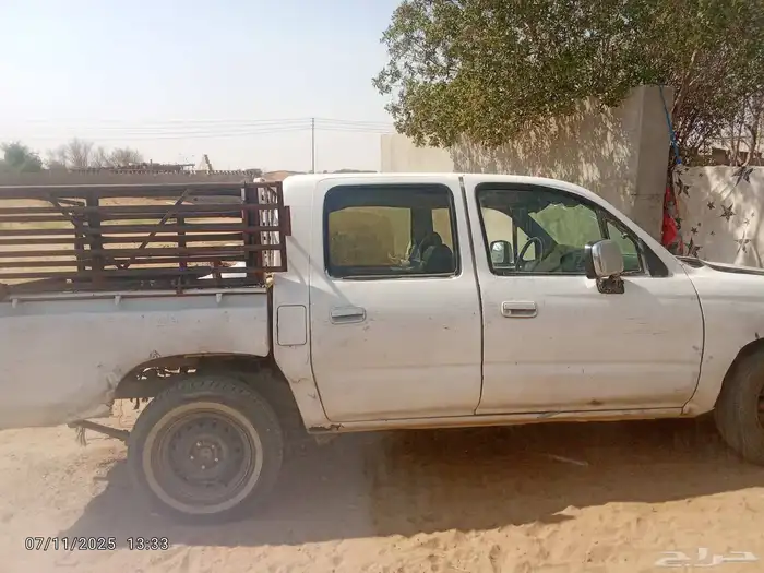 السلام عليكم اخبارك ما علومكم هايلوكس 98 للبيع مسقط تشليح 4