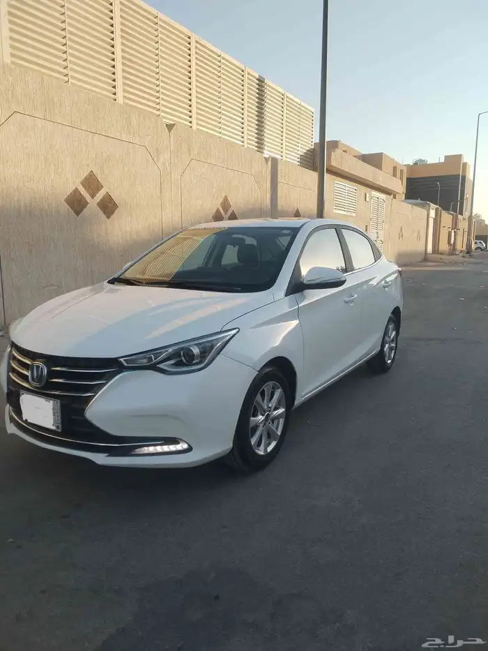 شانجان ال سفن مديل 2024 1