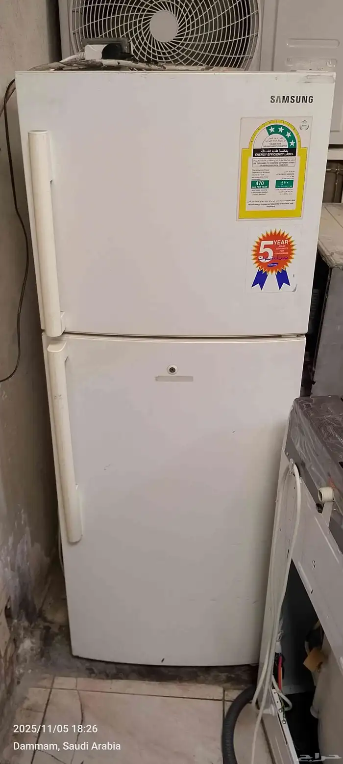 fridge med size in Good condition 1