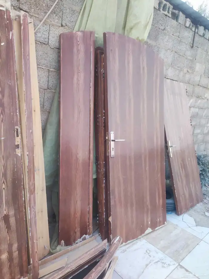 أبواب خشب نظيفة جدا 3