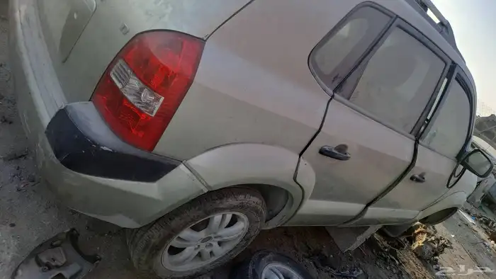 توسان للبيع قطع تشليح 2009 1