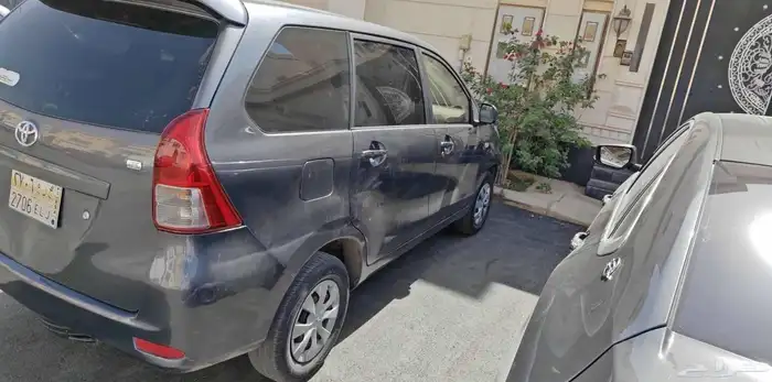 تويوتا افانزا 2015 للبيع او البدل 0