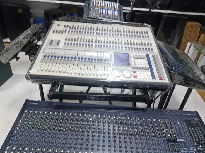 ايجار سماعات عالي الجوده جميع انواعها منظومات متكامله حفلات 21