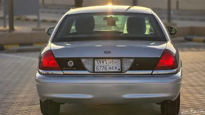 فورد فكتوريا 2011 توكيلات ( ممشى قليل) 5